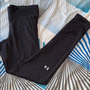 Heather gray Under Armour fleece lined leggings